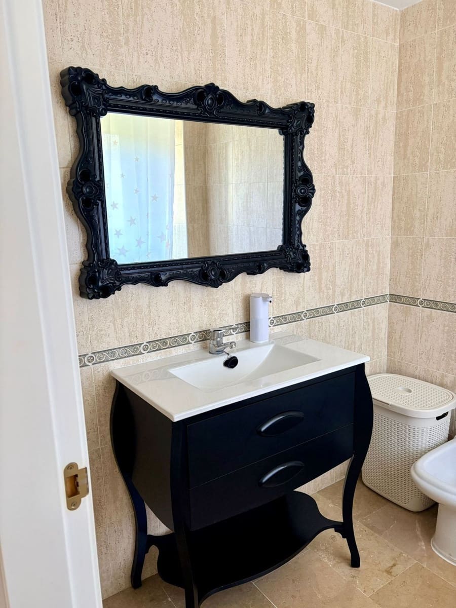 2 bedroom Apartment for sale in Calahonda - € 369,000 (Ref: 9738678)