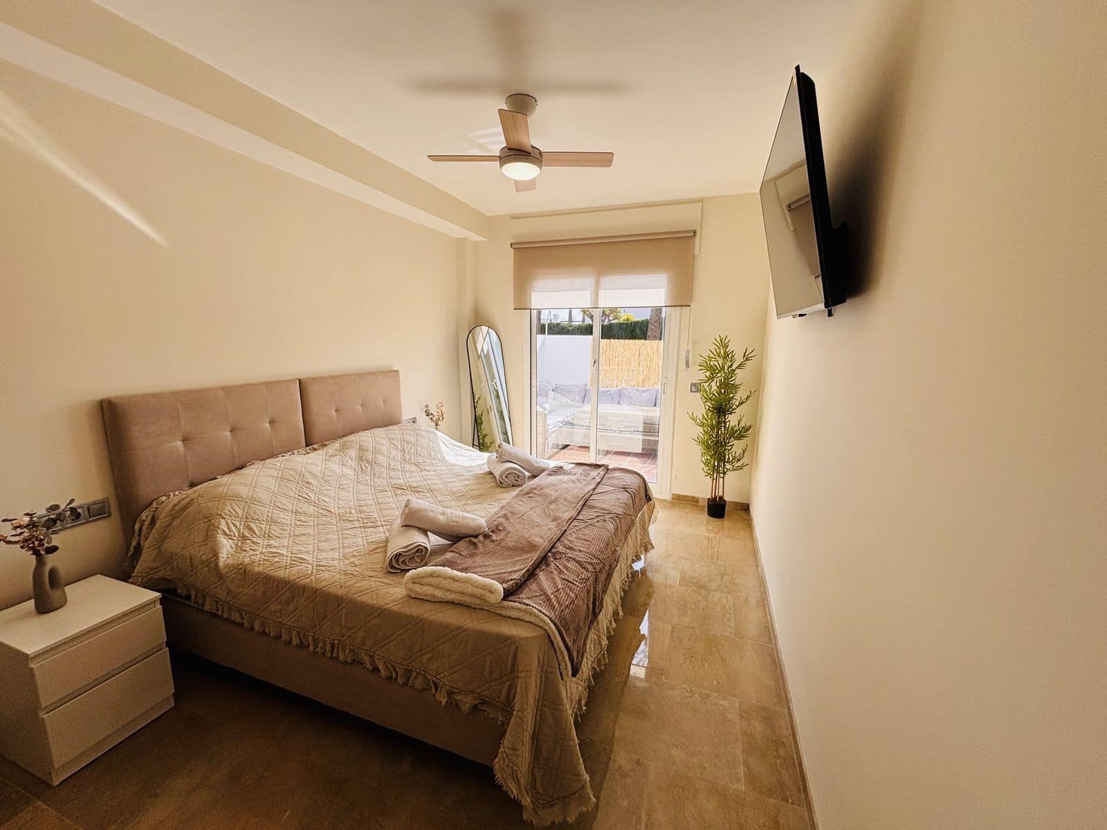 3 chambre Appartement à vendre à La Duquesa / Puerto de la Duquesa - 550 000 € (Ref: 9738681)