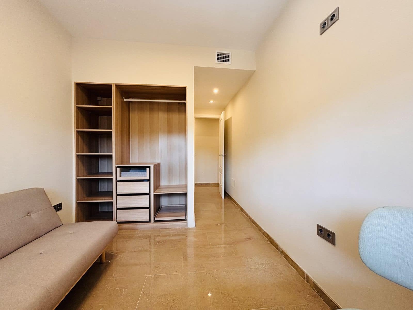 3 chambre Appartement à vendre à La Duquesa / Puerto de la Duquesa - 550 000 € (Ref: 9738681)