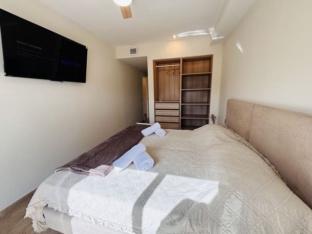 3 chambre Appartement à vendre à La Duquesa / Puerto de la Duquesa, Manilva - 550 000 € (Ref: 9738681)