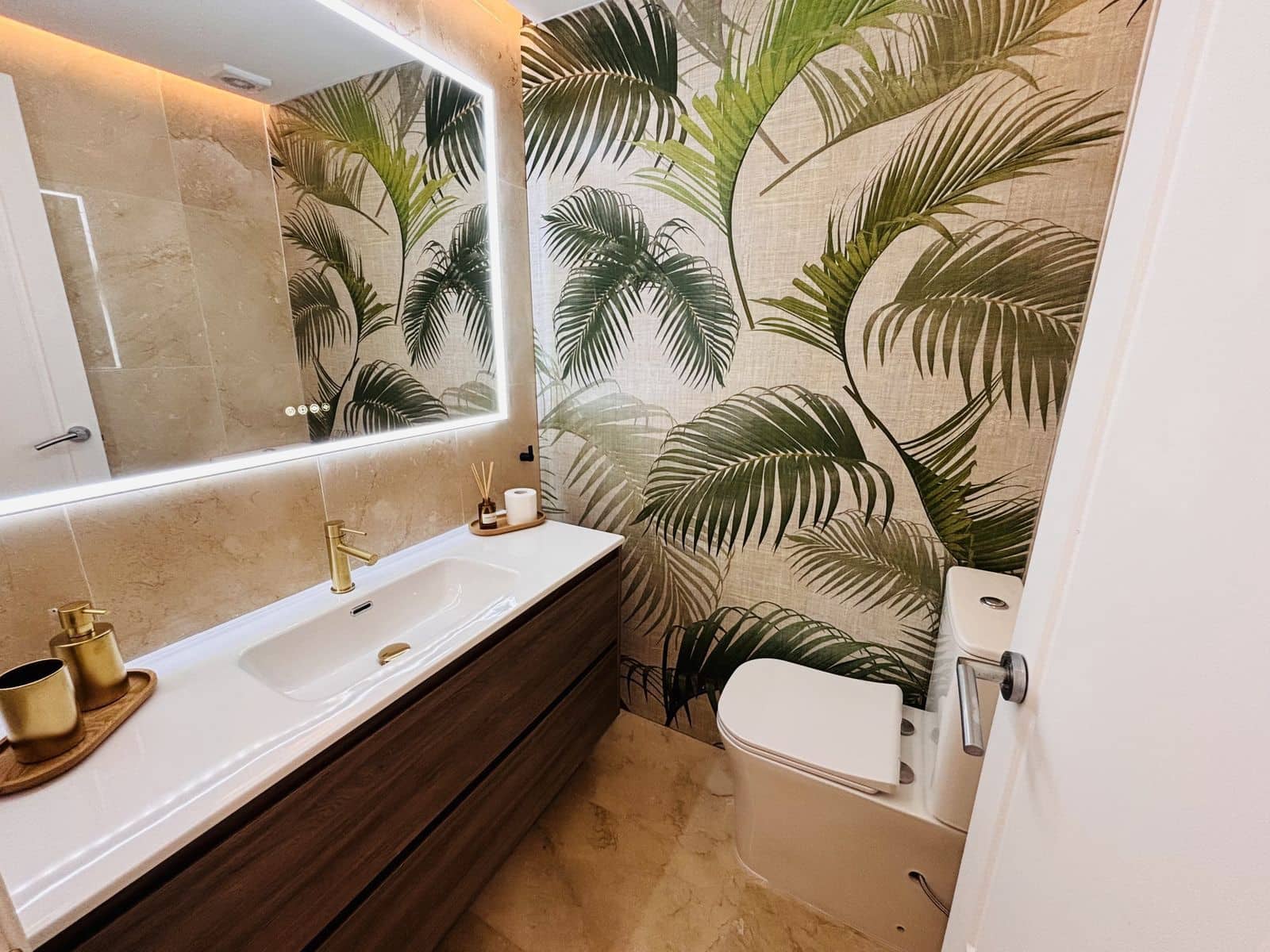 3 chambre Appartement à vendre à La Duquesa / Puerto de la Duquesa - 550 000 € (Ref: 9738681)