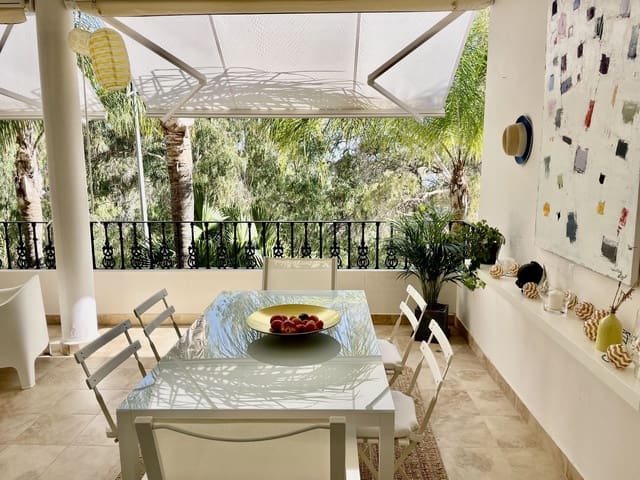 2 chambre Appartement à vendre à Nueva Andalucia, Marbella - 370 000 € (Ref: 9738684)