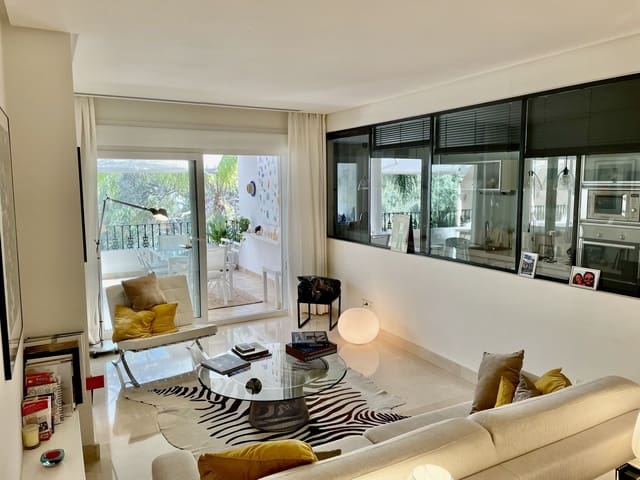 2 chambre Appartement à vendre à Nueva Andalucia, Marbella - 370 000 € (Ref: 9738684)