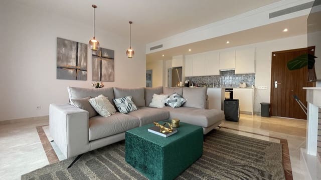 Apartamento de 3 habitaciones en El Paraíso, Benahavís en venta - 700.000 € (Ref: 9738687)