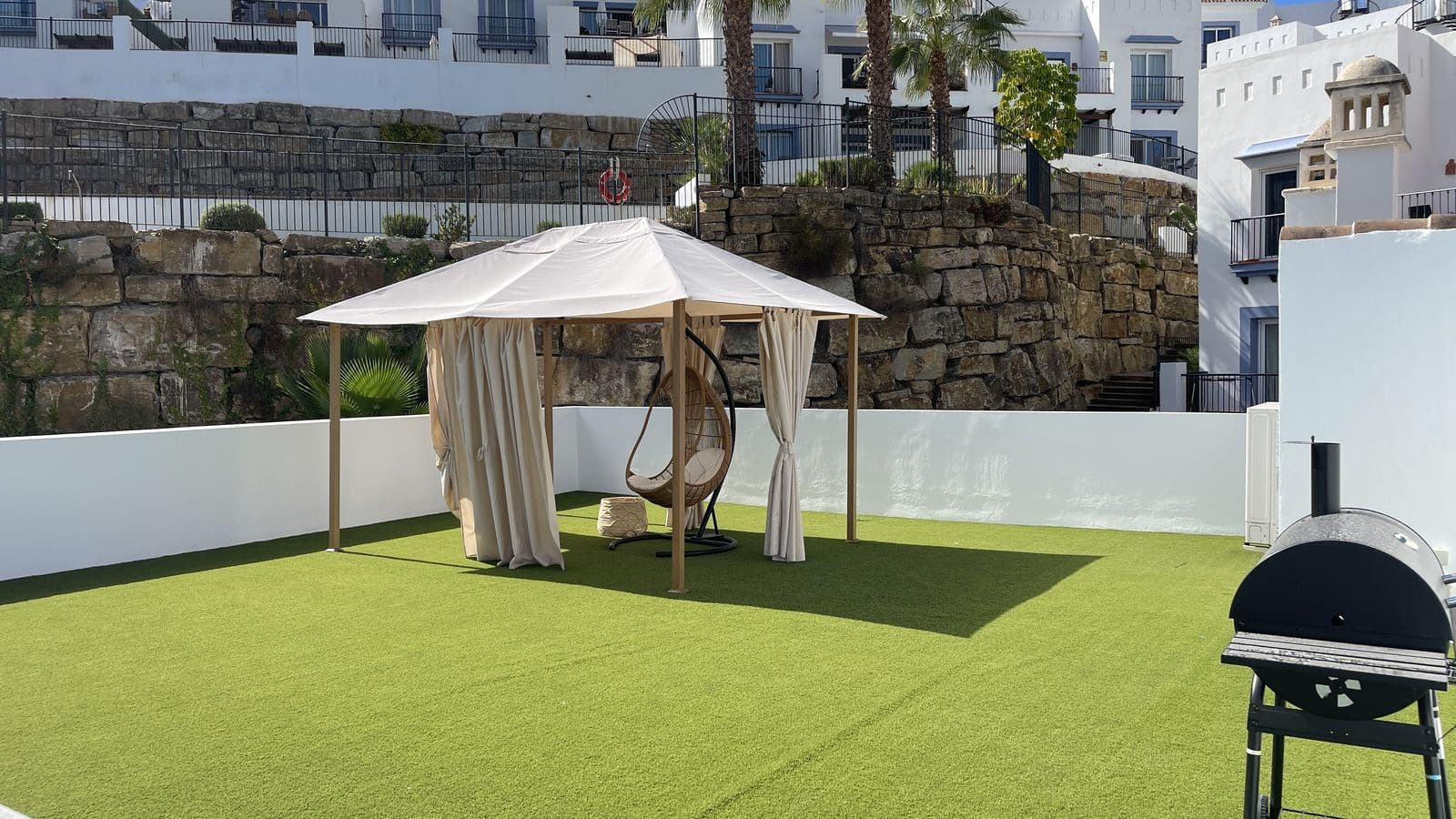 3 bedroom Apartment for sale in Benahavis - € 700,000 (Ref: 9738687)