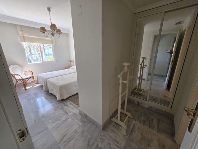 3 sypialnia Apartament na sprzedaż w Nueva Andalucia, Marbella - 550 000 € (Ref: 9738688)