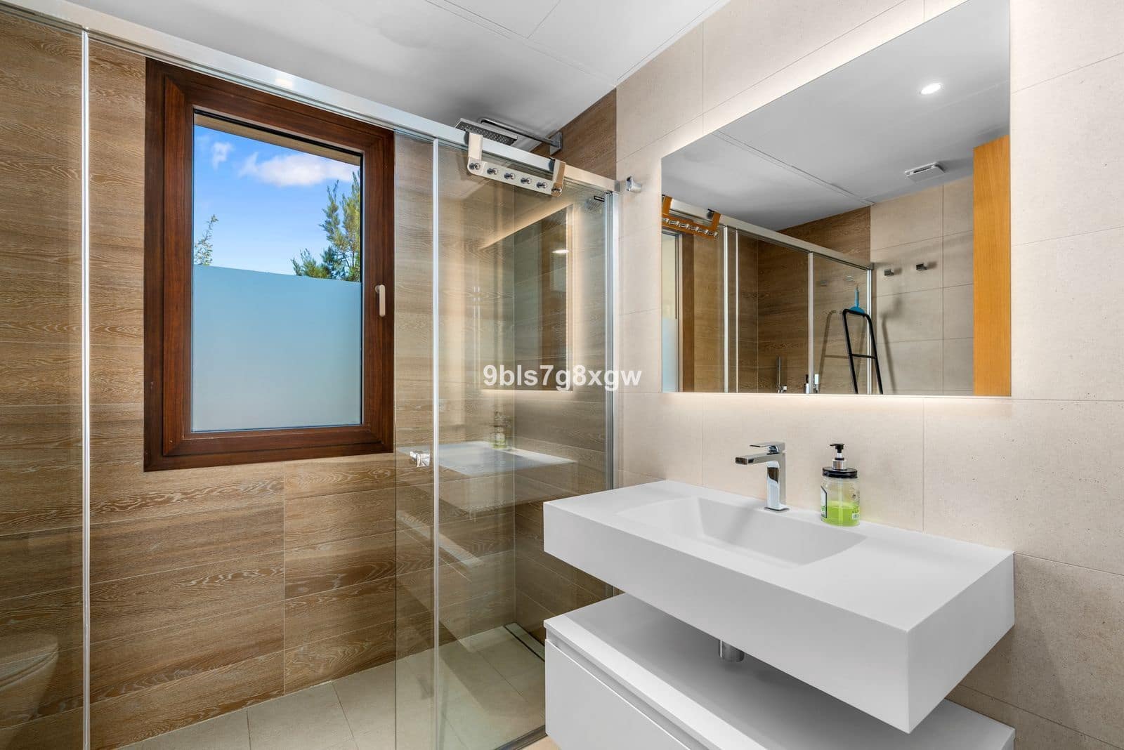 3 bedroom Apartment for sale in La Quinta - € 995,000 (Ref: 9738690)