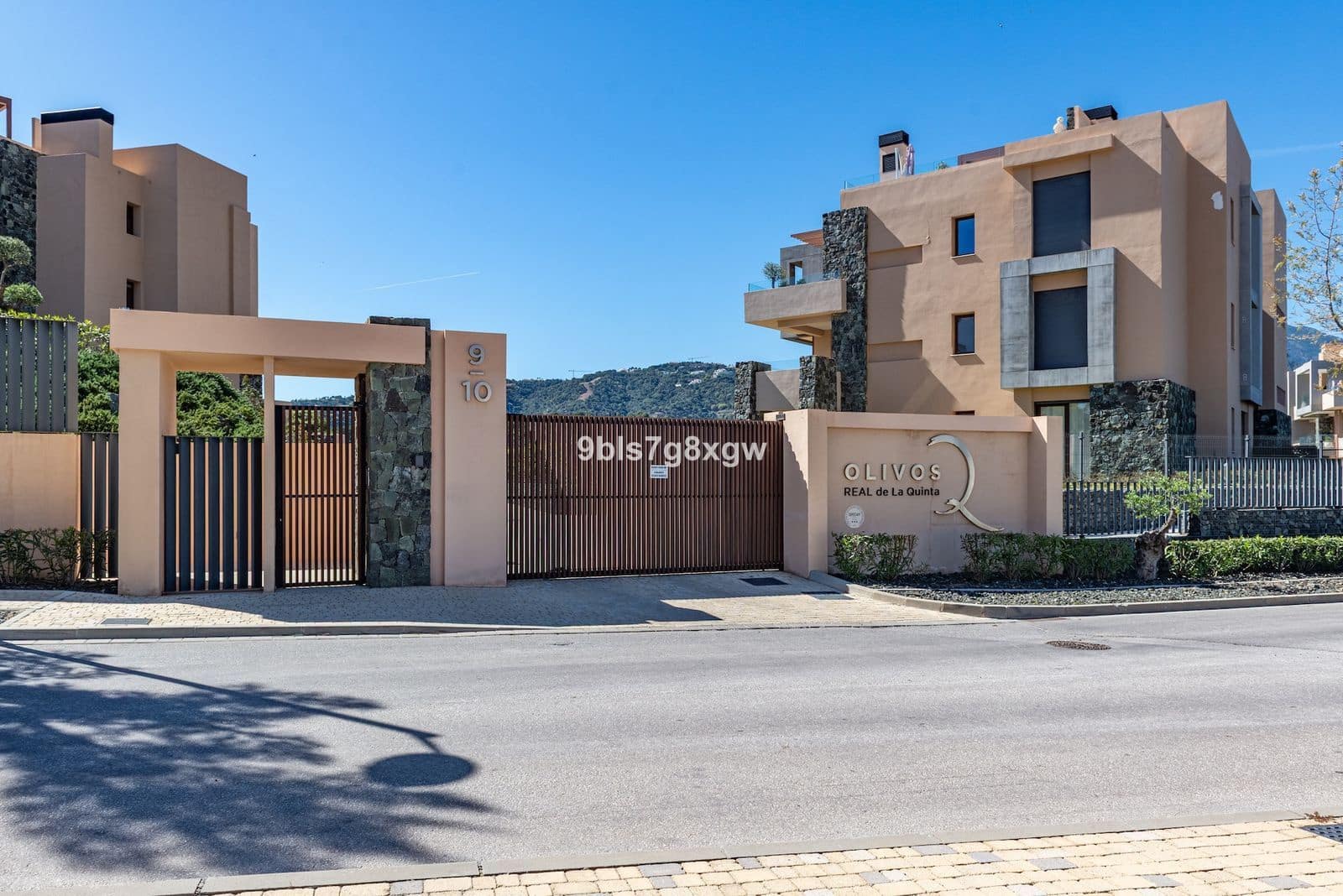 3 bedroom Apartment for sale in La Quinta - € 995,000 (Ref: 9738690)