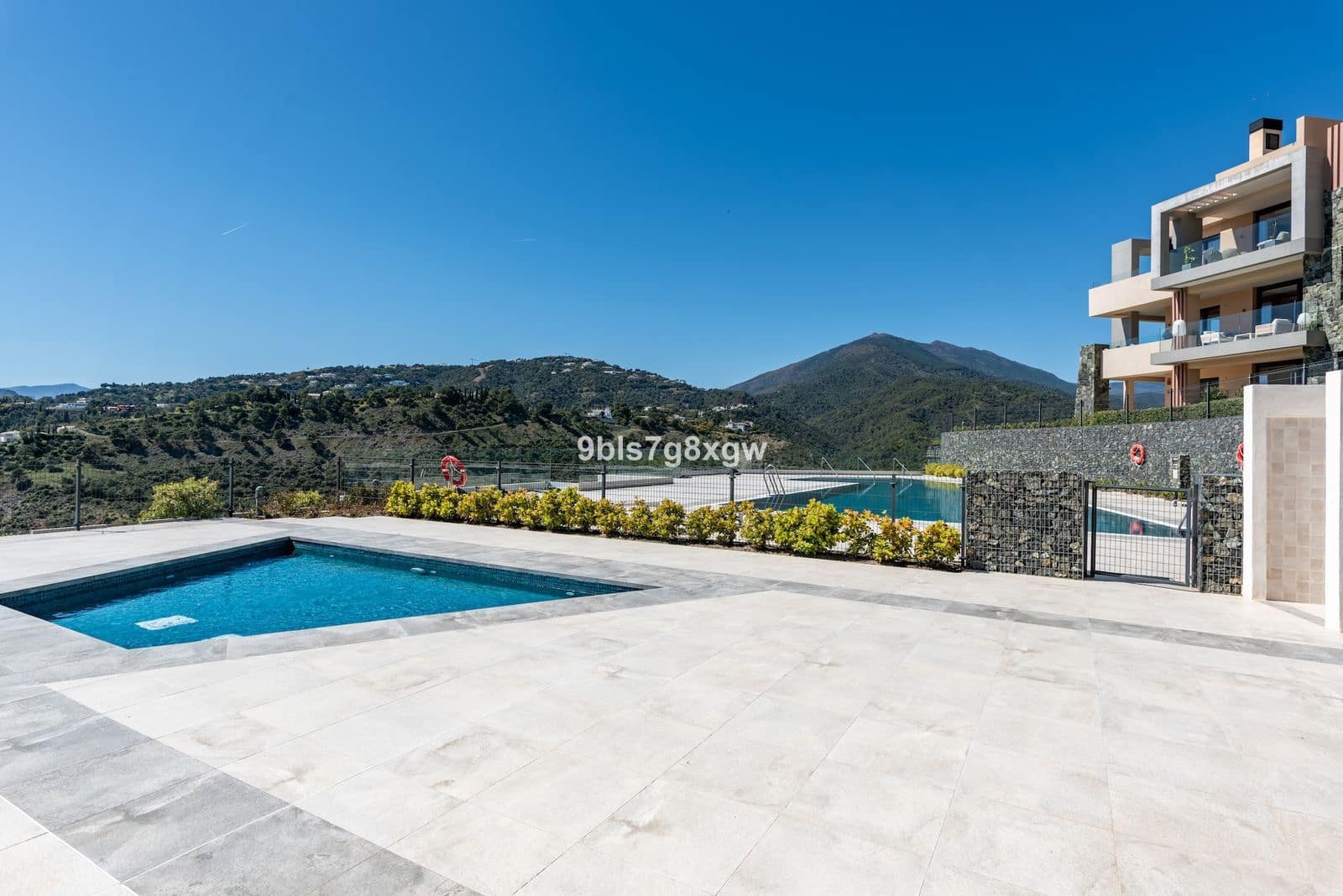 3 bedroom Apartment for sale in La Quinta - € 995,000 (Ref: 9738690)