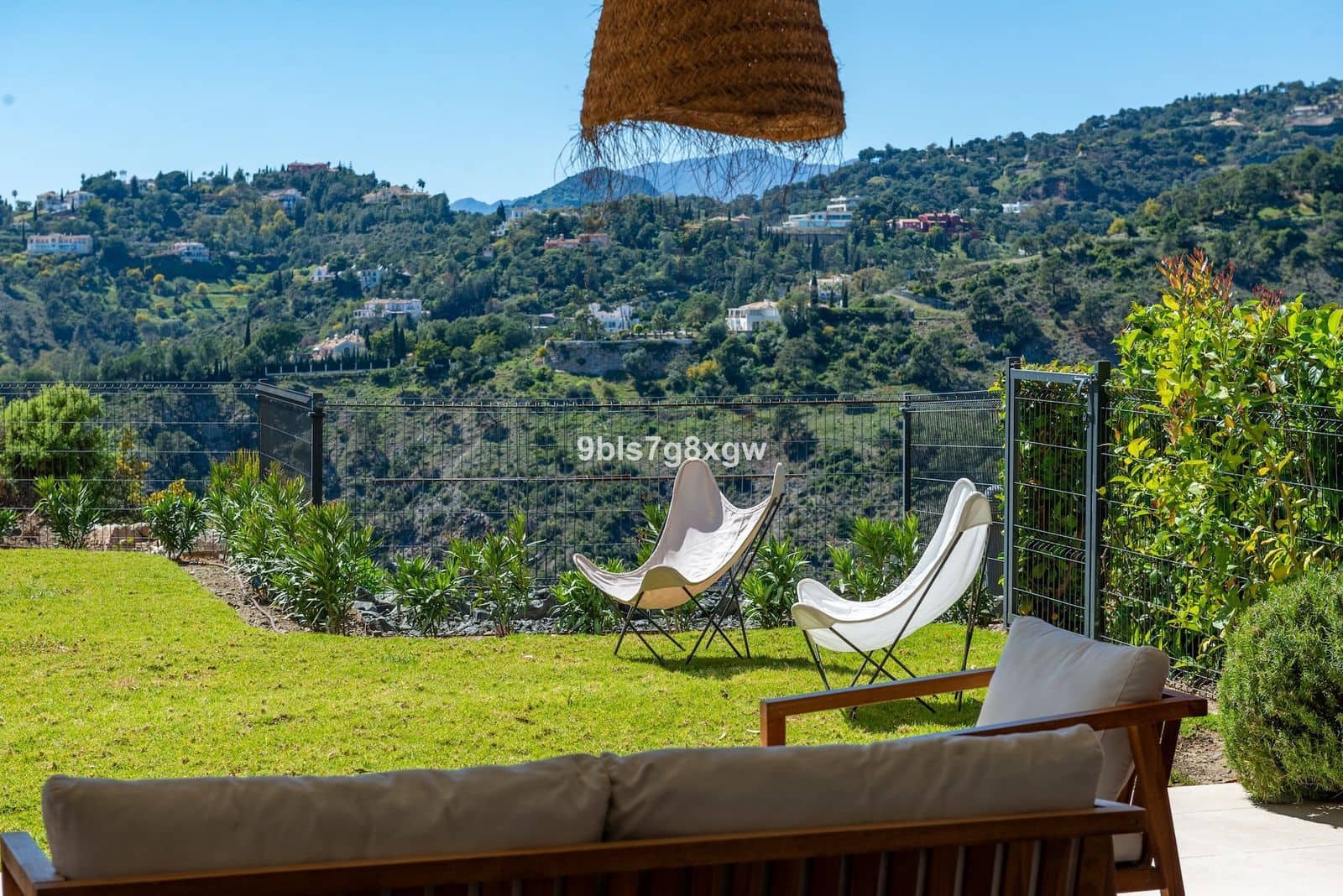 3 bedroom Apartment for sale in La Quinta - € 995,000 (Ref: 9738690)