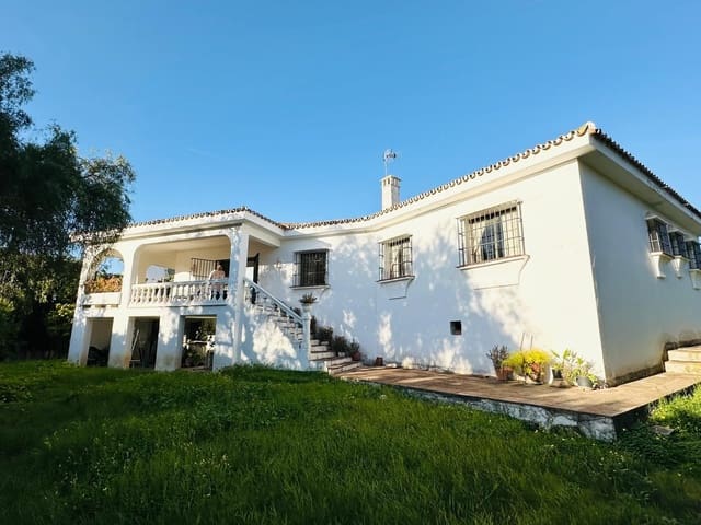 3 soveværelse Villa til salg i El Paraiso, Estepona - € 920.000 (Ref: 9738697)