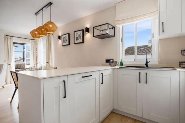 2 chambre Appartement à vendre à Saladillo-Benamara, Estepona - 447 000 € (Ref: 9738699)