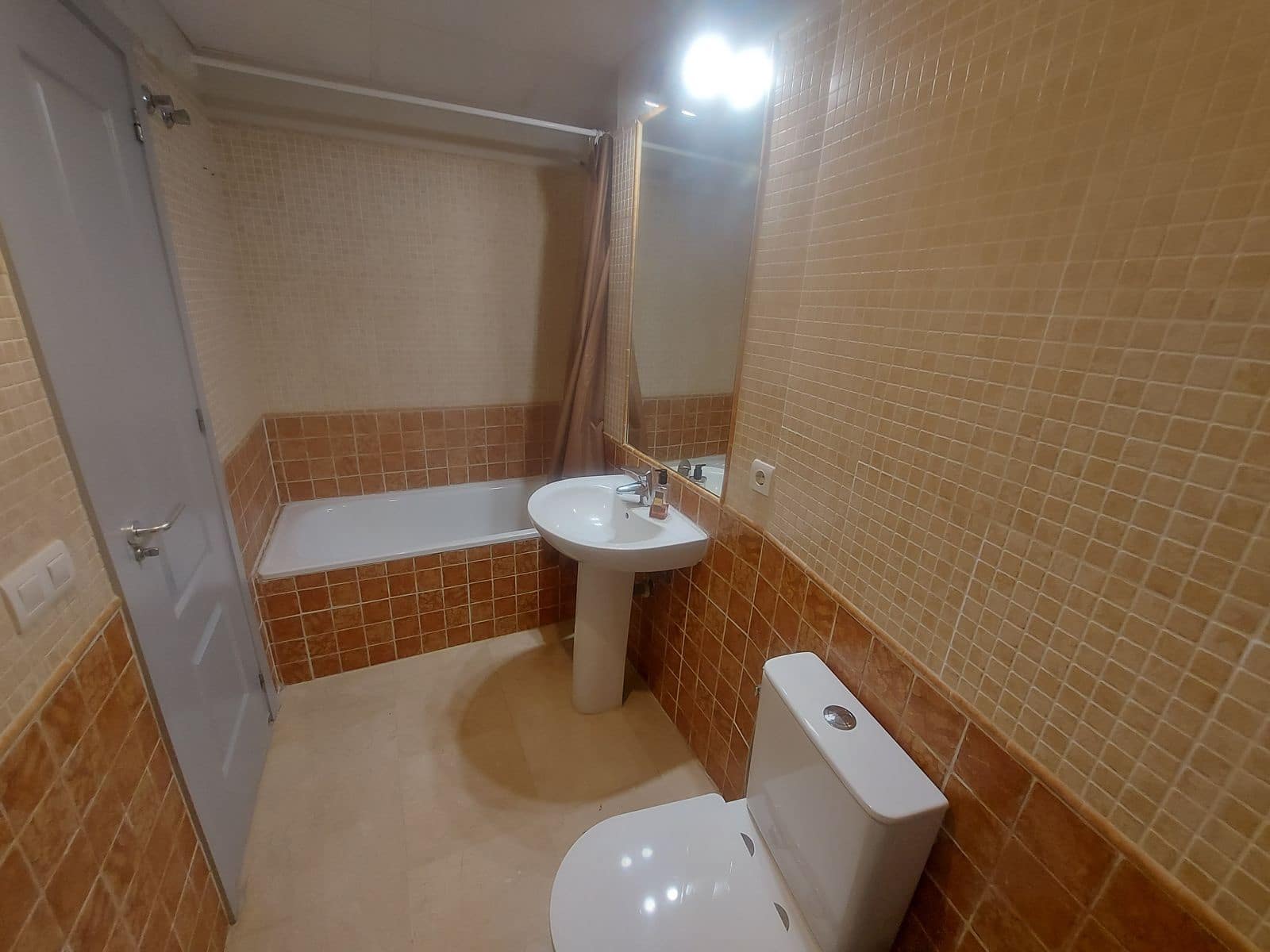 3 chambre Appartement à vendre à La Duquesa / Puerto de la Duquesa - 299 000 € (Ref: 9738704)