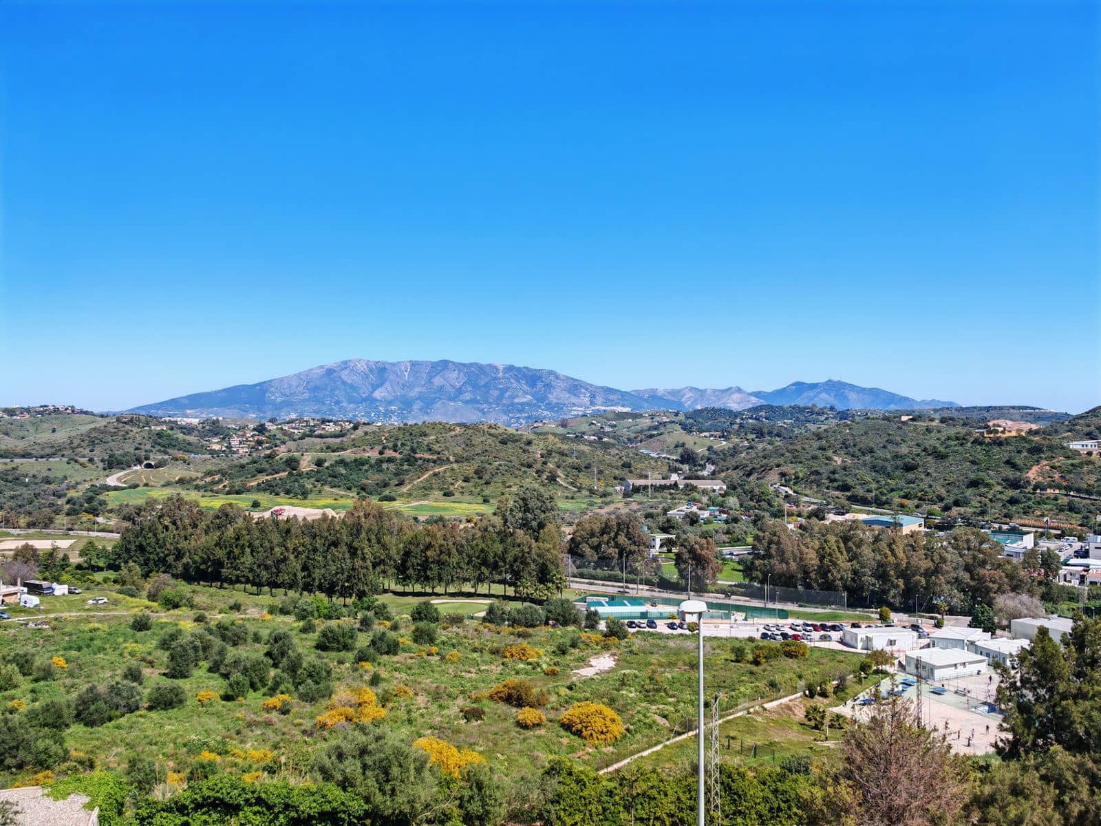 3 bedroom Apartment for sale in La Cala de Mijas - € 590,000 (Ref: 9738705)