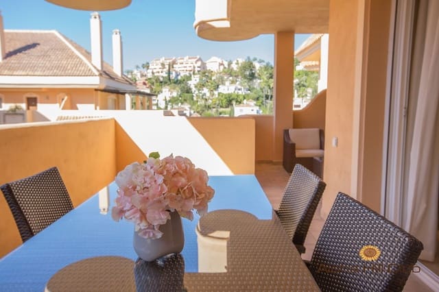 2 quarto Apartamento para venda em Nueva Andalucia, Marbella - 495 000 € (Ref: 9738707)