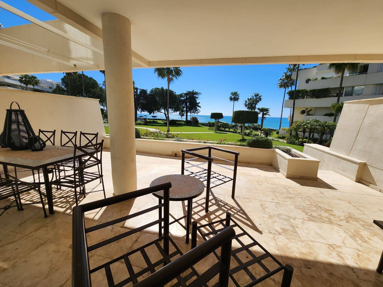 3 soveværelse Lejlighed til salg i Estepona - € 1.300.000 (Ref: 9738708)