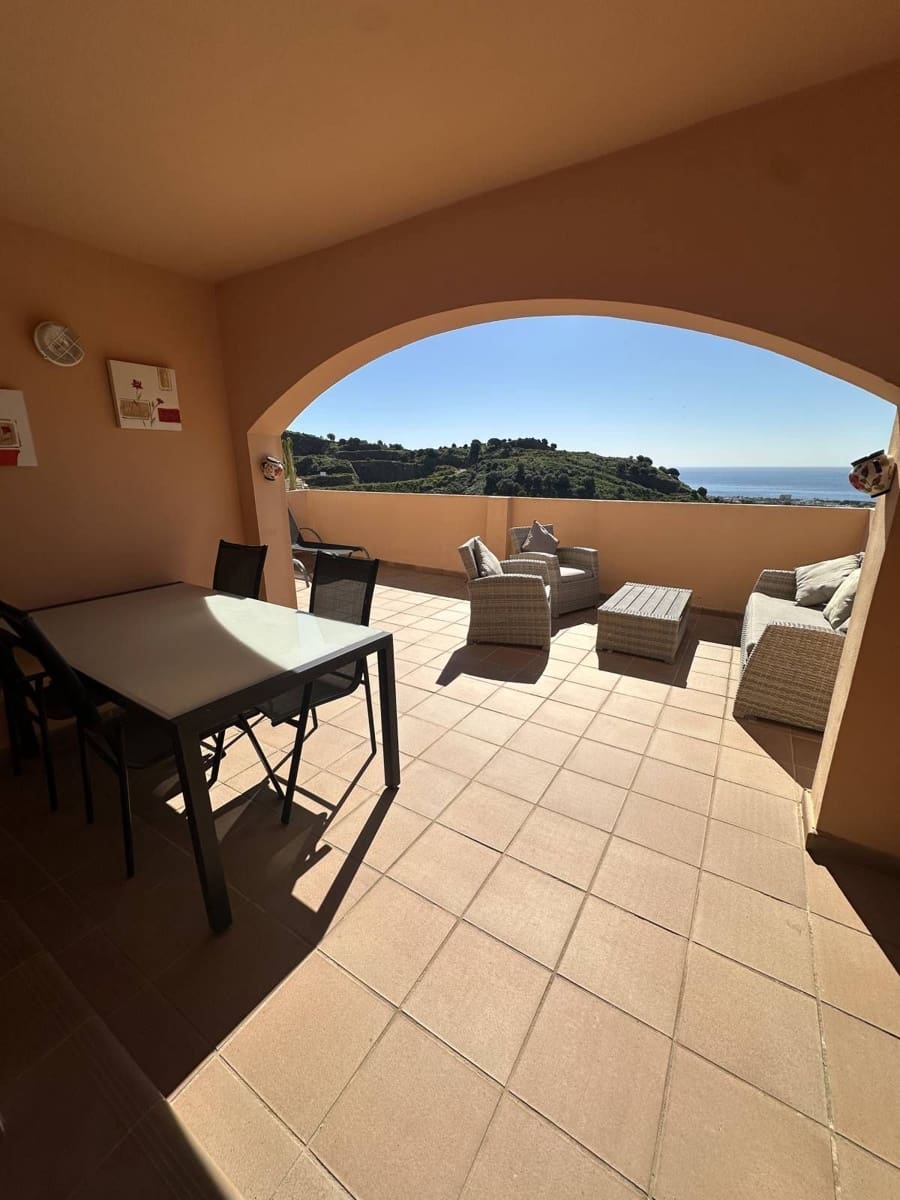 2 bedroom Apartment for sale in Calahonda - € 349,000 (Ref: 9738710)
