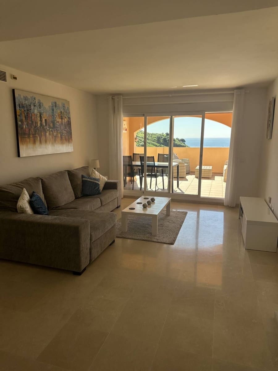 2 bedroom Apartment for sale in Calahonda - € 349,000 (Ref: 9738710)