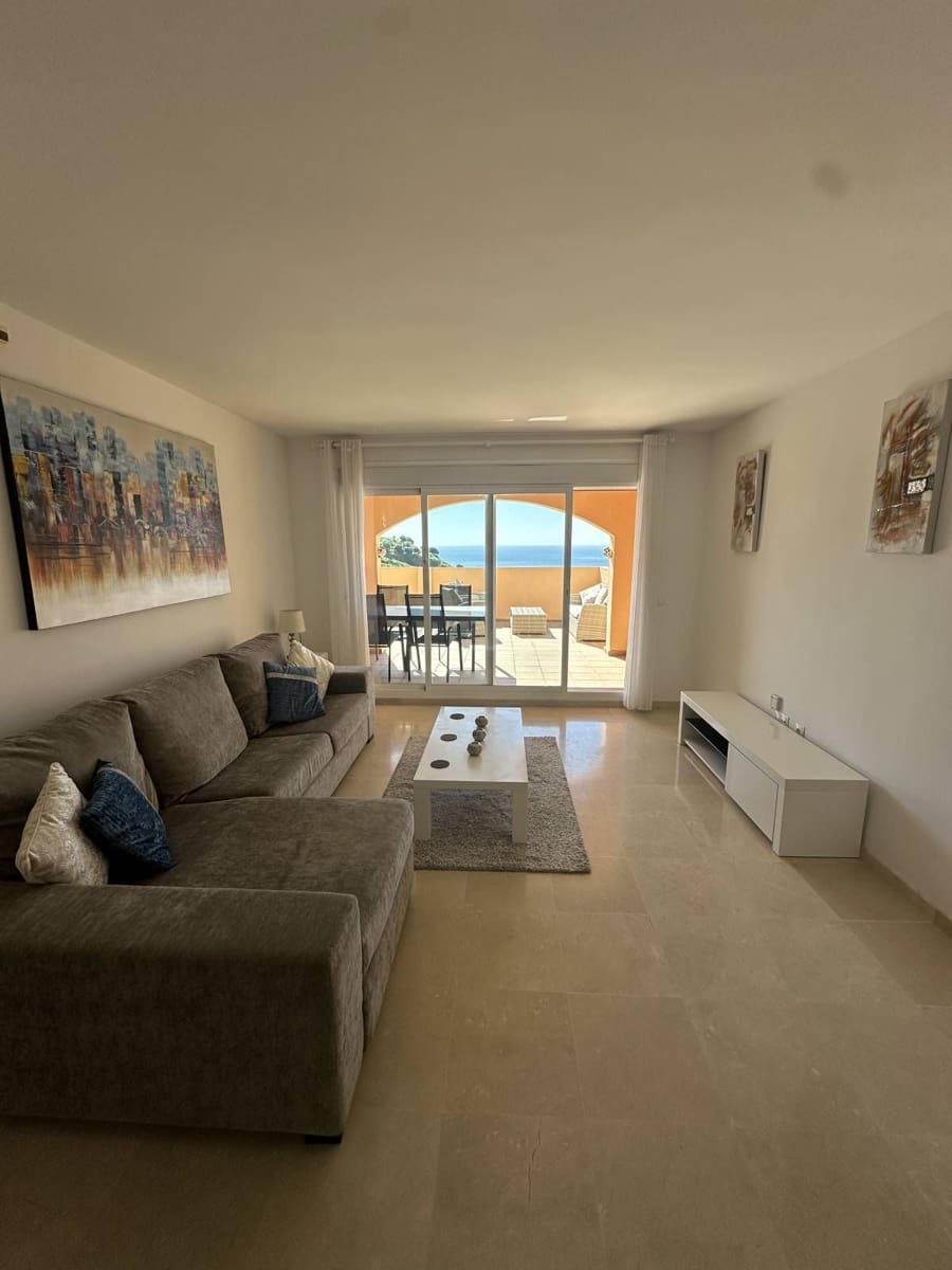 2 bedroom Apartment for sale in Calahonda - € 349,000 (Ref: 9738710)