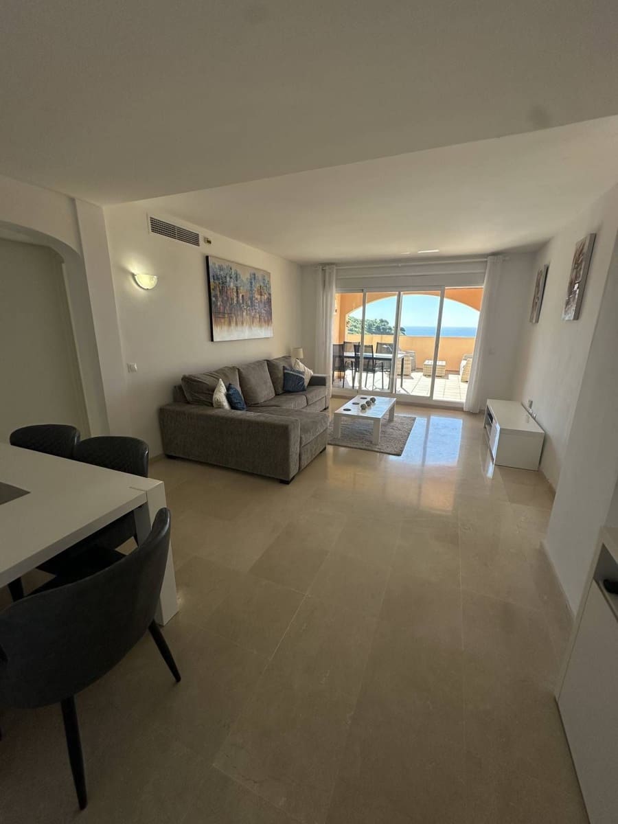 2 bedroom Apartment for sale in Calahonda - € 349,000 (Ref: 9738710)