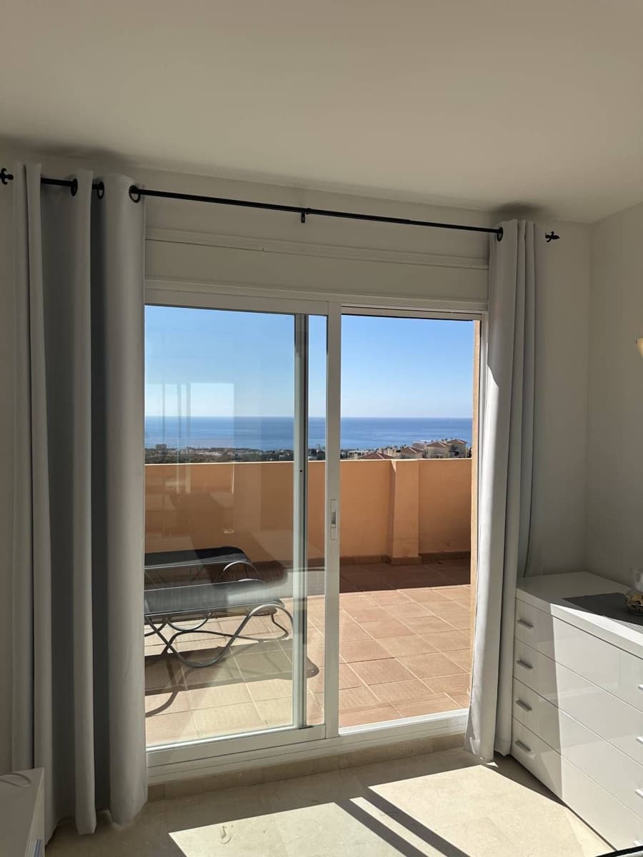 2 bedroom Apartment for sale in Calahonda - € 349,000 (Ref: 9738710)