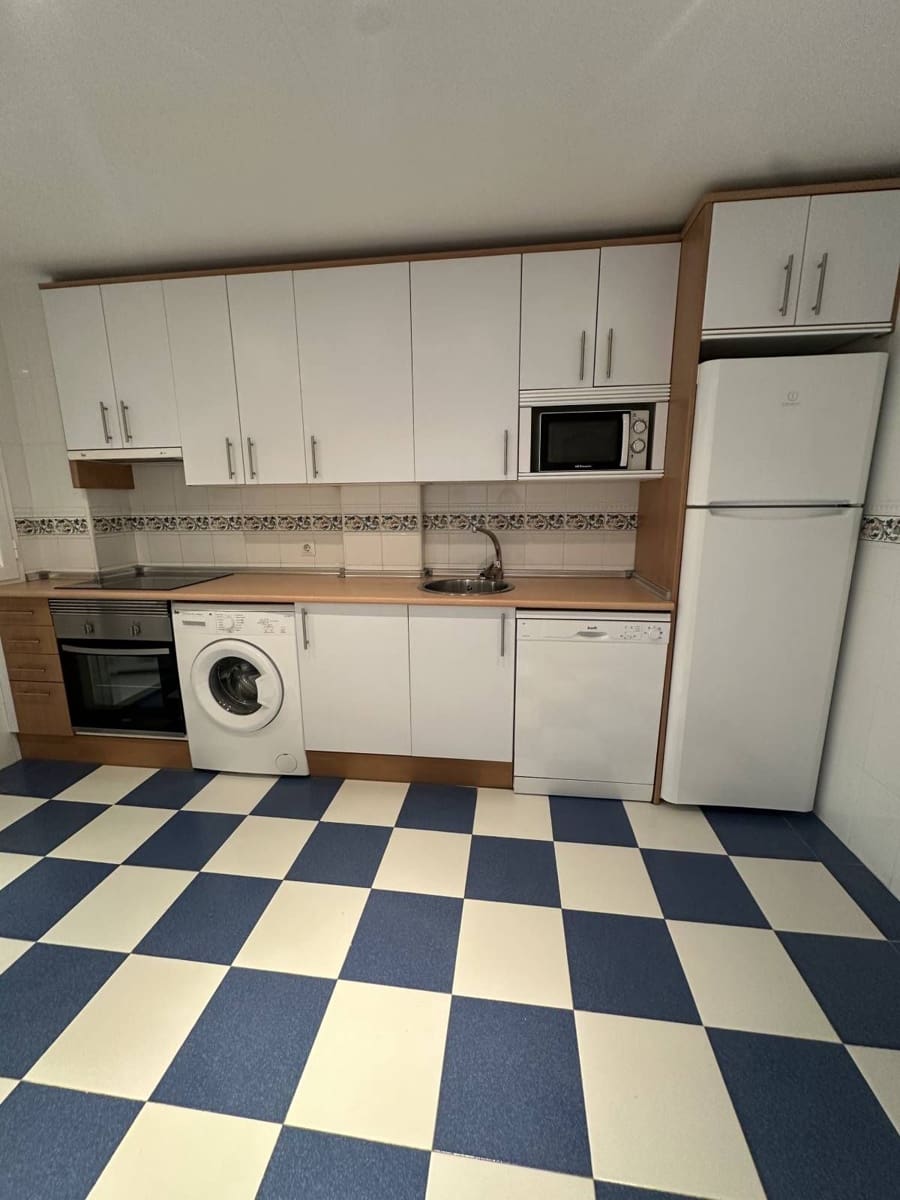 2 bedroom Apartment for sale in Calahonda - € 349,000 (Ref: 9738710)