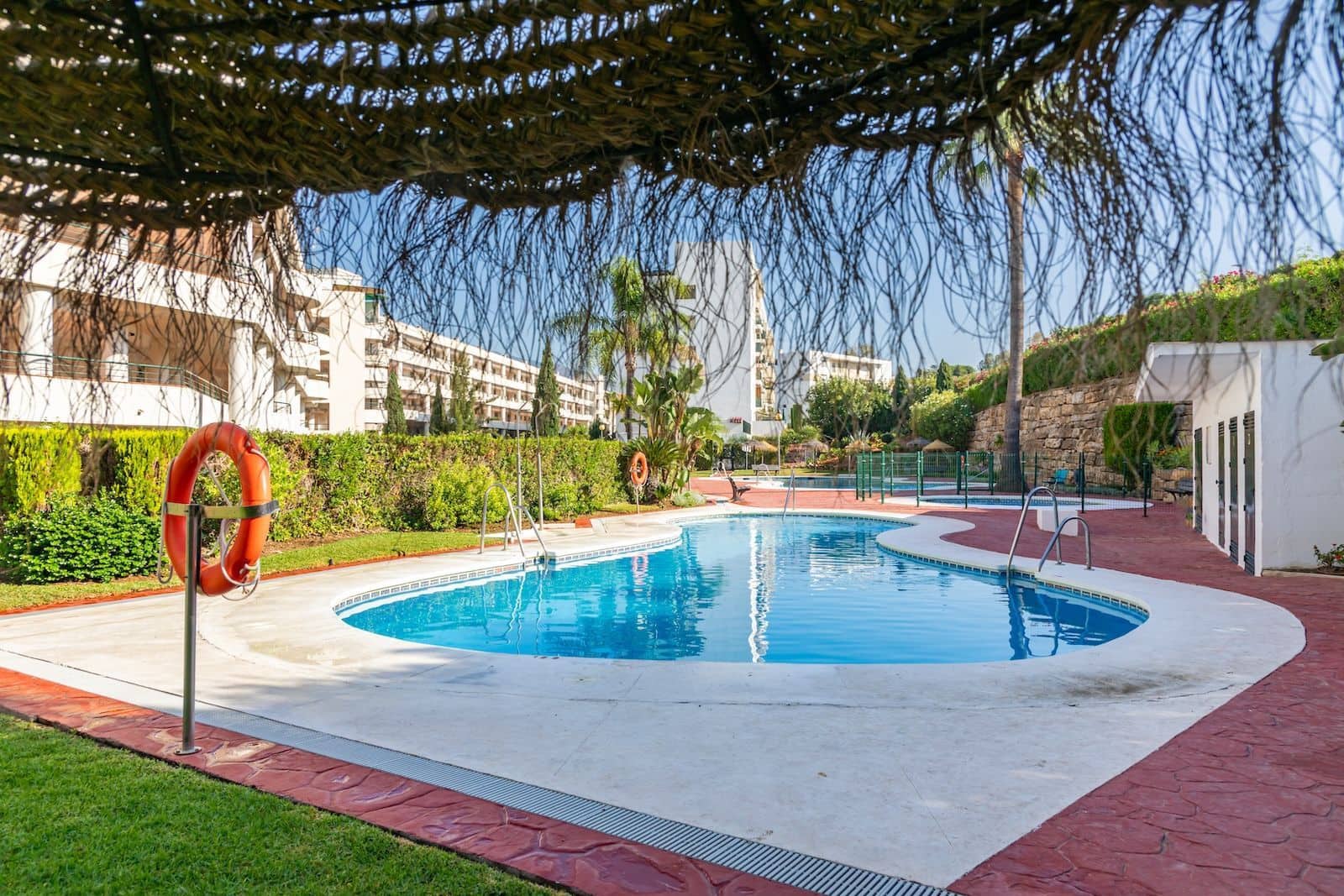 Apartamento de 2 habitaciones en Guadalmina en venta - 395.000 € (Ref: 9738712)