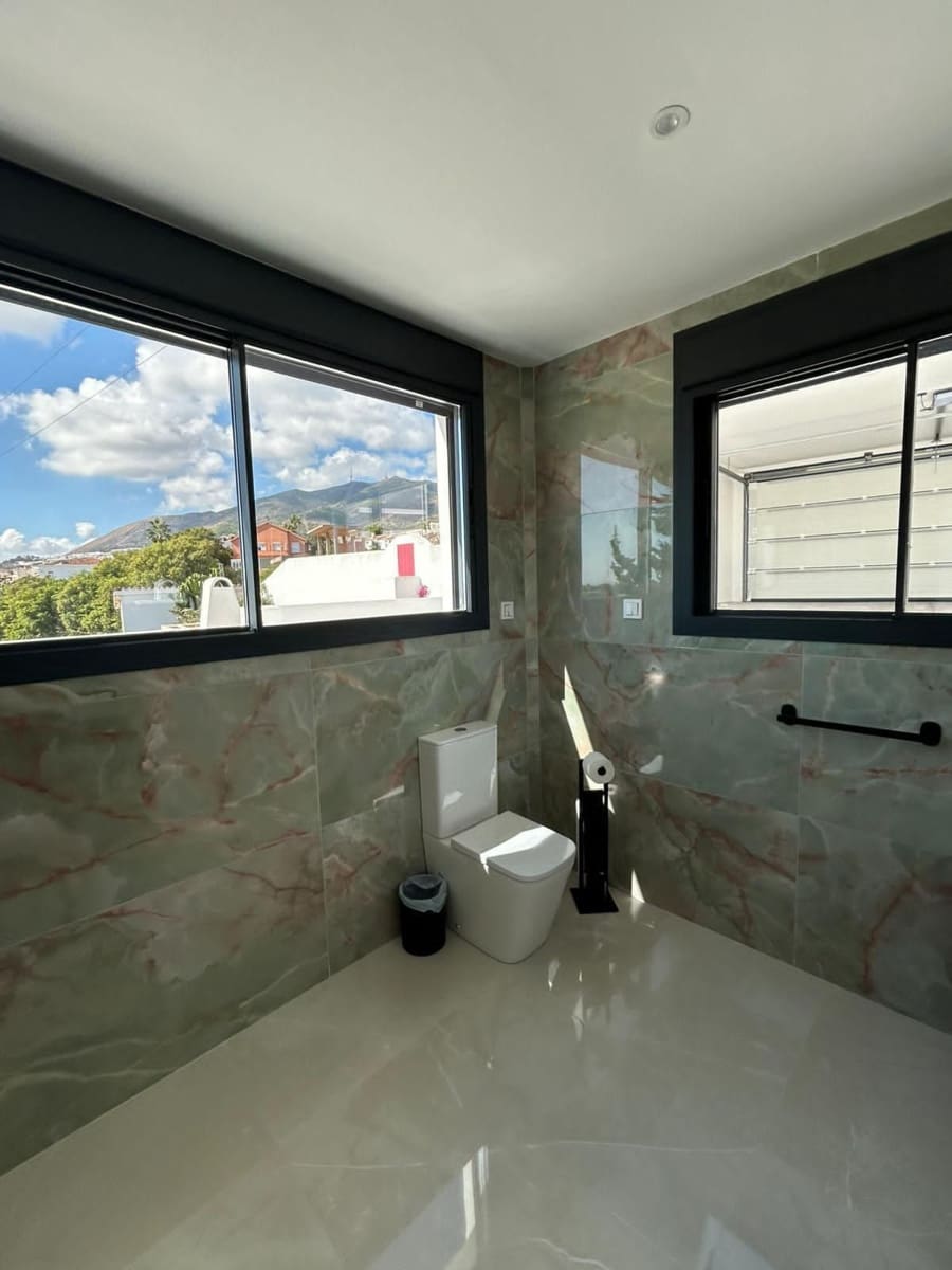 4 soveværelse Villa til salg i Benalmadena - € 1.300.000 (Ref: 9738713)