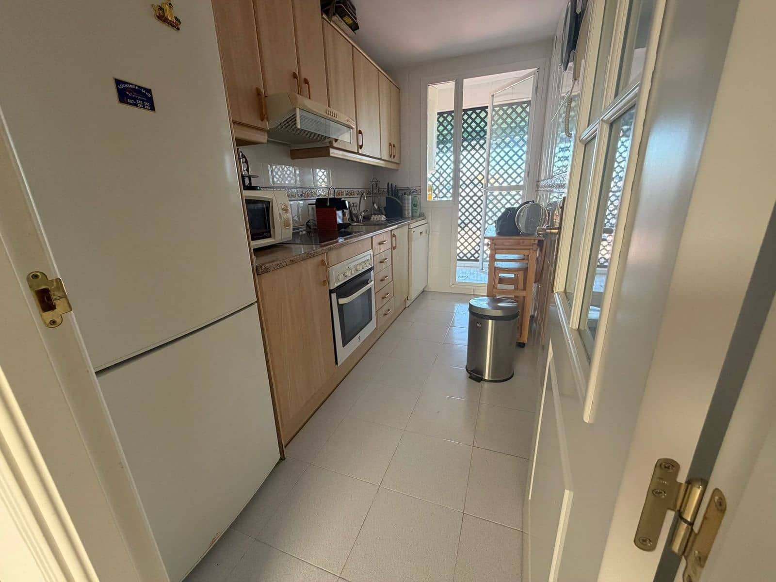 Ático de 2 habitaciones en Puerto Banus en venta - 500.000 € (Ref: 9738716)