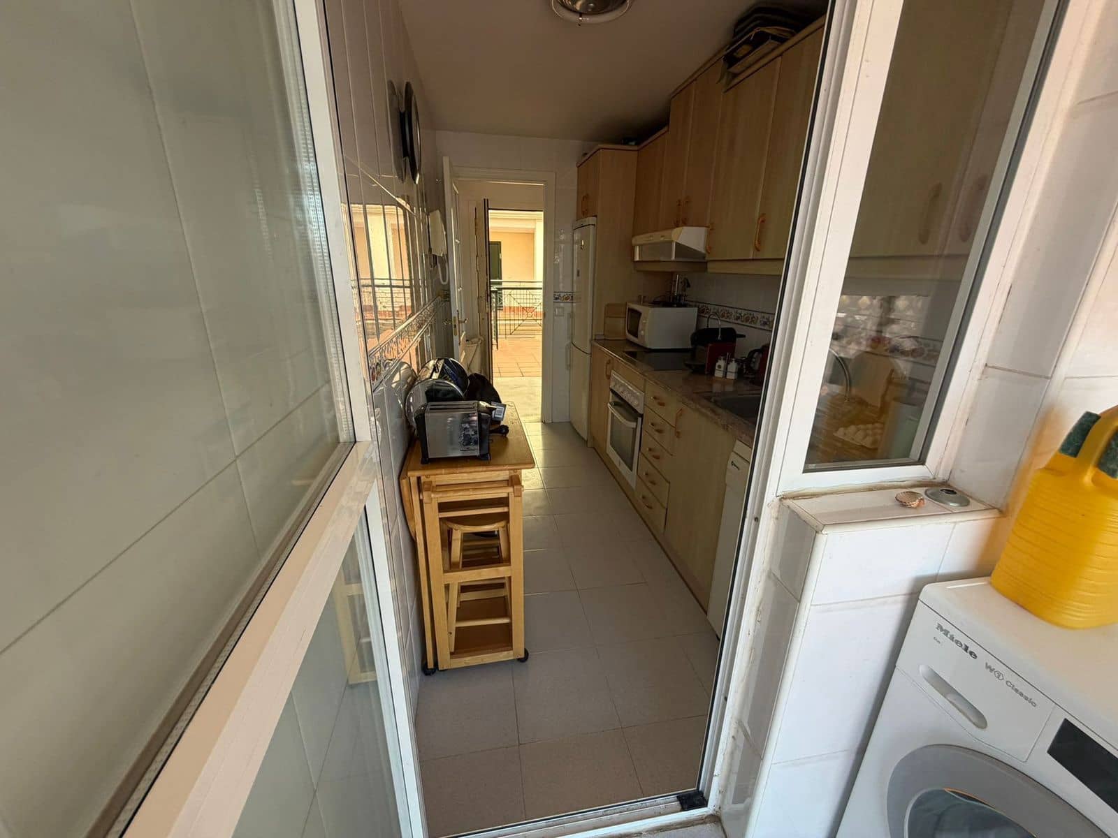 Ático de 2 habitaciones en Puerto Banus en venta - 500.000 € (Ref: 9738716)