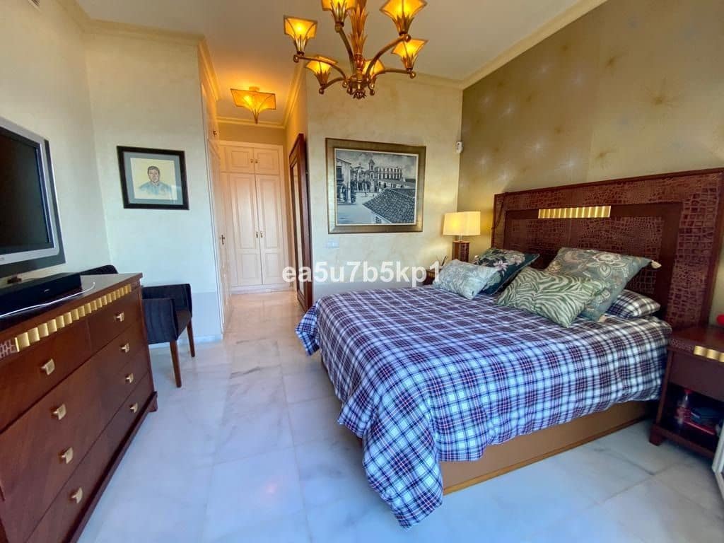 3 makuuhuone Huoneisto myytävänä paikassa Manilva - 535 000 € (Ref: 9738719)