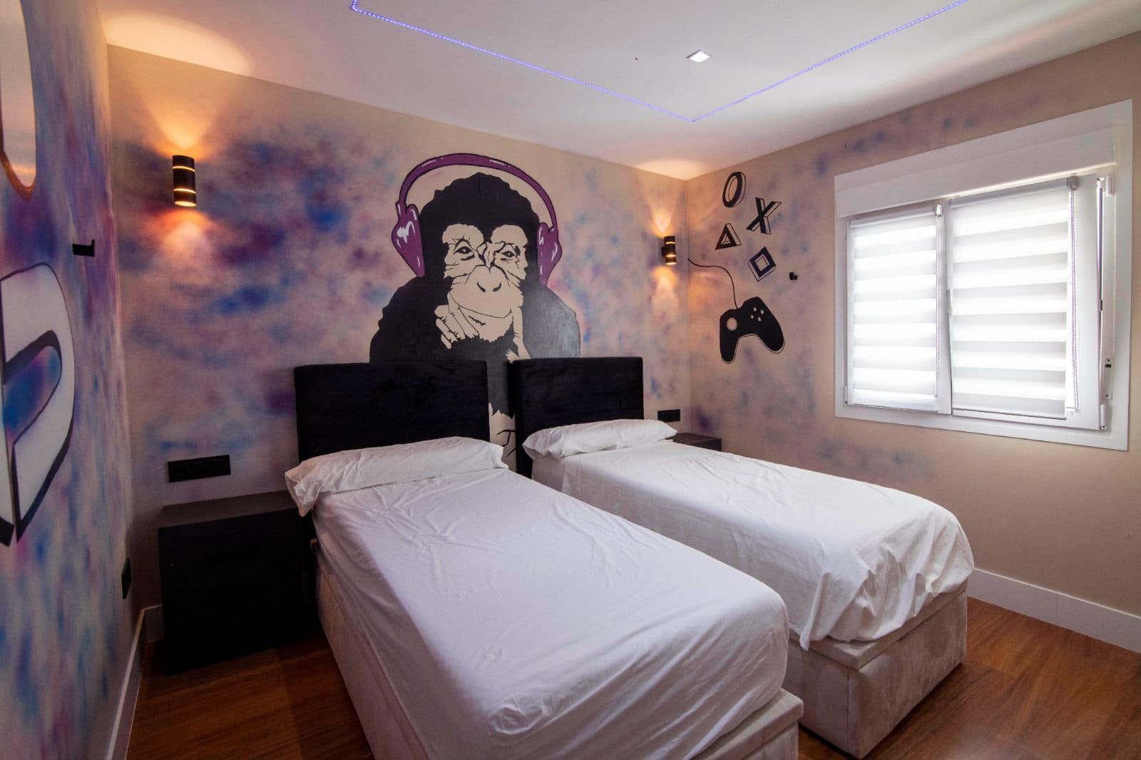 3 bedroom Apartment for sale in Puerto Banus - € 990,000 (Ref: 9738720)