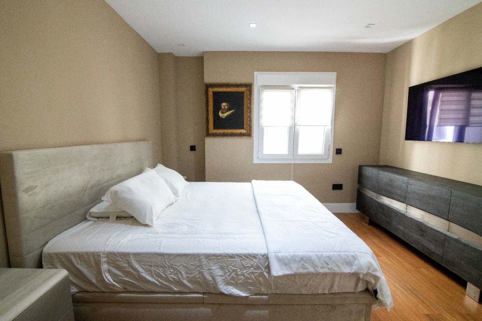 3 bedroom Apartment for sale in Puerto Banus - € 990,000 (Ref: 9738720)