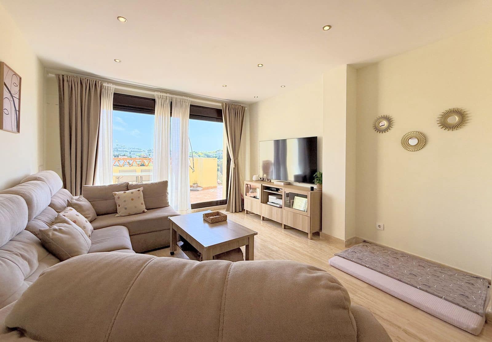 2 quarto Penthouse para venda em Estepona - 359 000 € (Ref: 9738723)