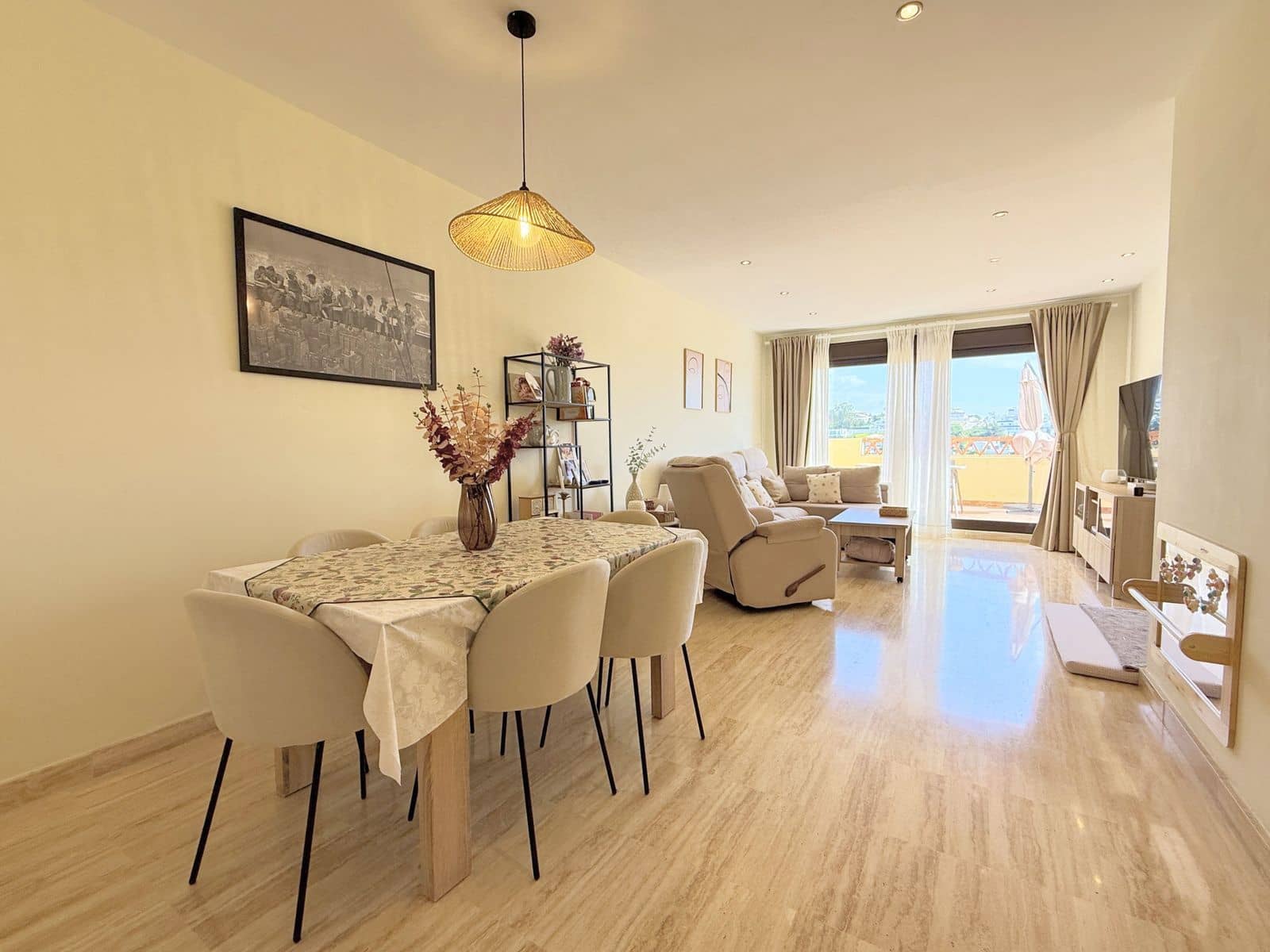 2 quarto Penthouse para venda em Estepona - 359 000 € (Ref: 9738723)