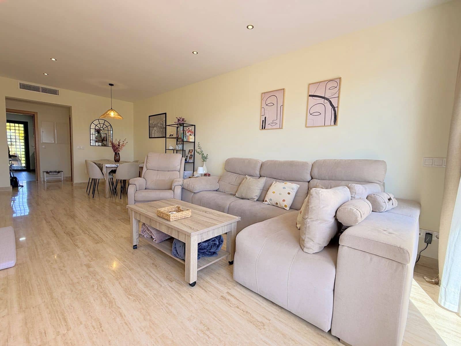 2 quarto Penthouse para venda em Estepona - 359 000 € (Ref: 9738723)