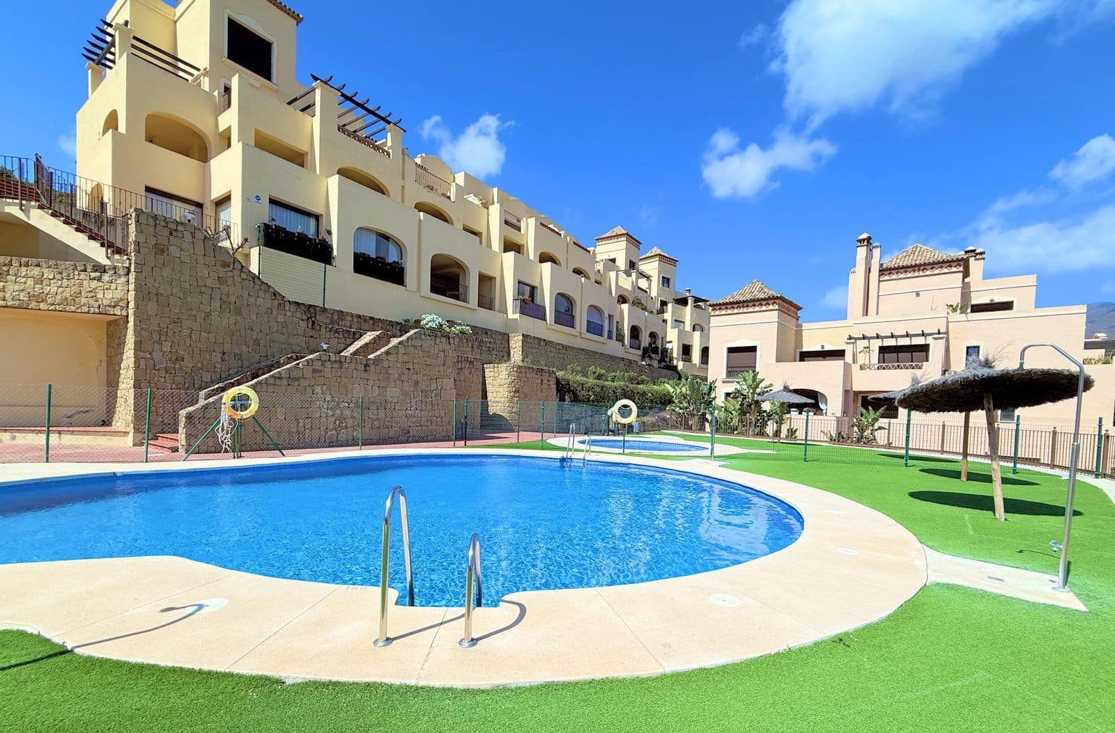 2 quarto Penthouse para venda em Estepona - 359 000 € (Ref: 9738723)