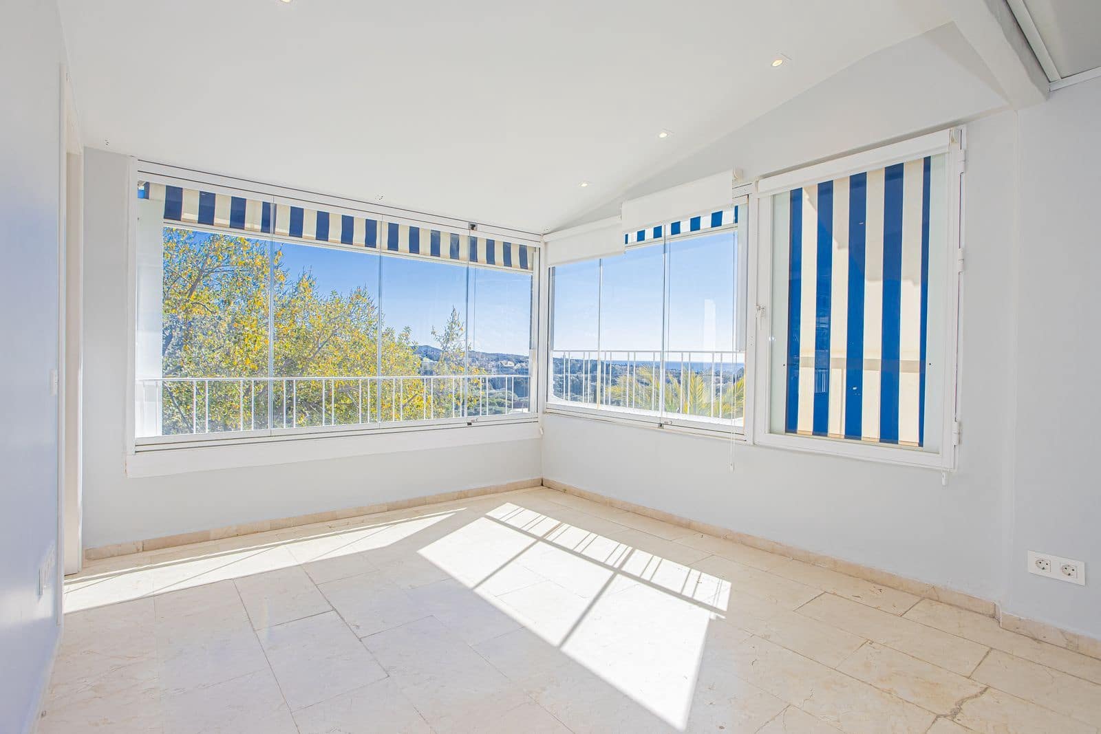 4 camera da letto Attico in vendita in Rio Real - 1.080.000 € (Rif: 9738725)