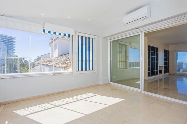 4 quarto Penthouse para venda em Río Real, Marbella - 1 080 000 € (Ref: 9738725)