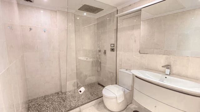 2 quarto Apartamento para venda em Aloha Golf, Marbella - 640 000 € (Ref: 9738726)