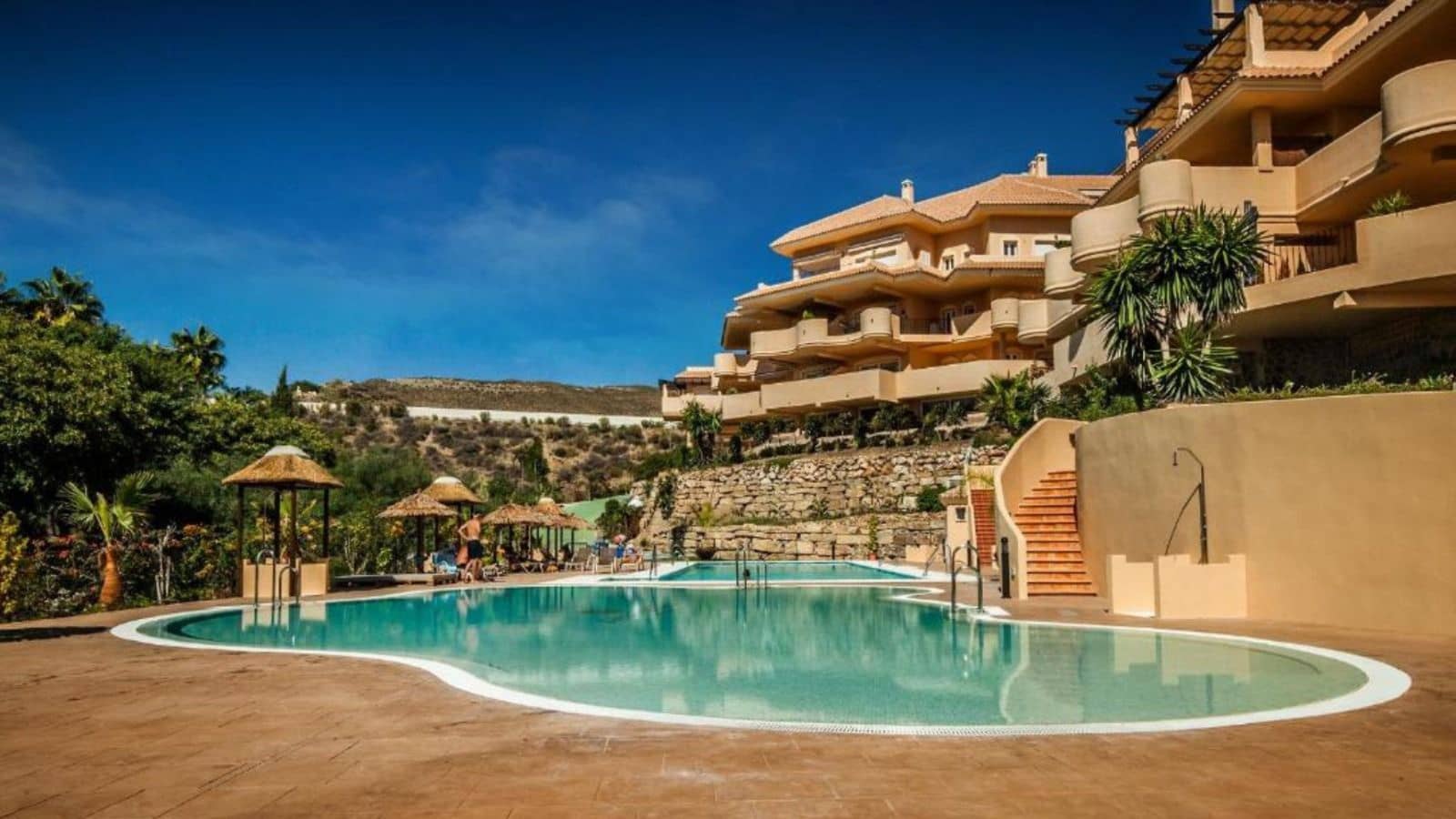 2 quarto Apartamento para venda em Aloha Golf - 640 000 € (Ref: 9738726)