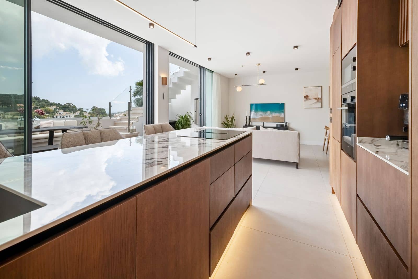 Ático de 2 habitaciones en La Quinta en venta - 769.000 € (Ref: 9738727)