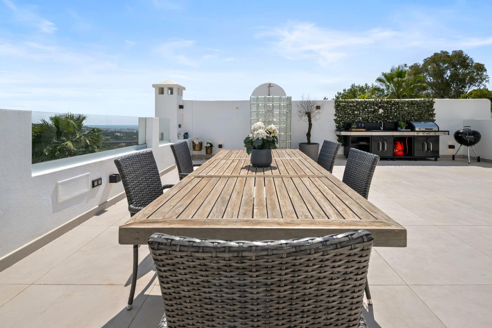 Ático de 2 habitaciones en La Quinta en venta - 769.000 € (Ref: 9738727)