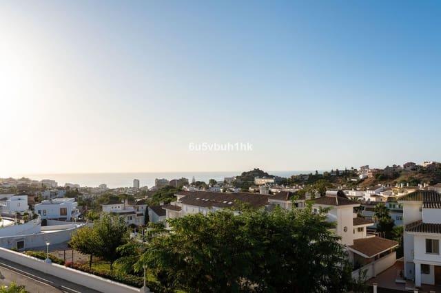 5 soverom Hus til salgs i Benalmadena Costa, Benalmádena - € 645 000 (Ref: 9738730)