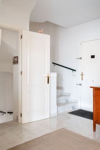 5 soverom Hus til salgs i Benalmadena Costa, Benalmádena - € 645 000 (Ref: 9738730)