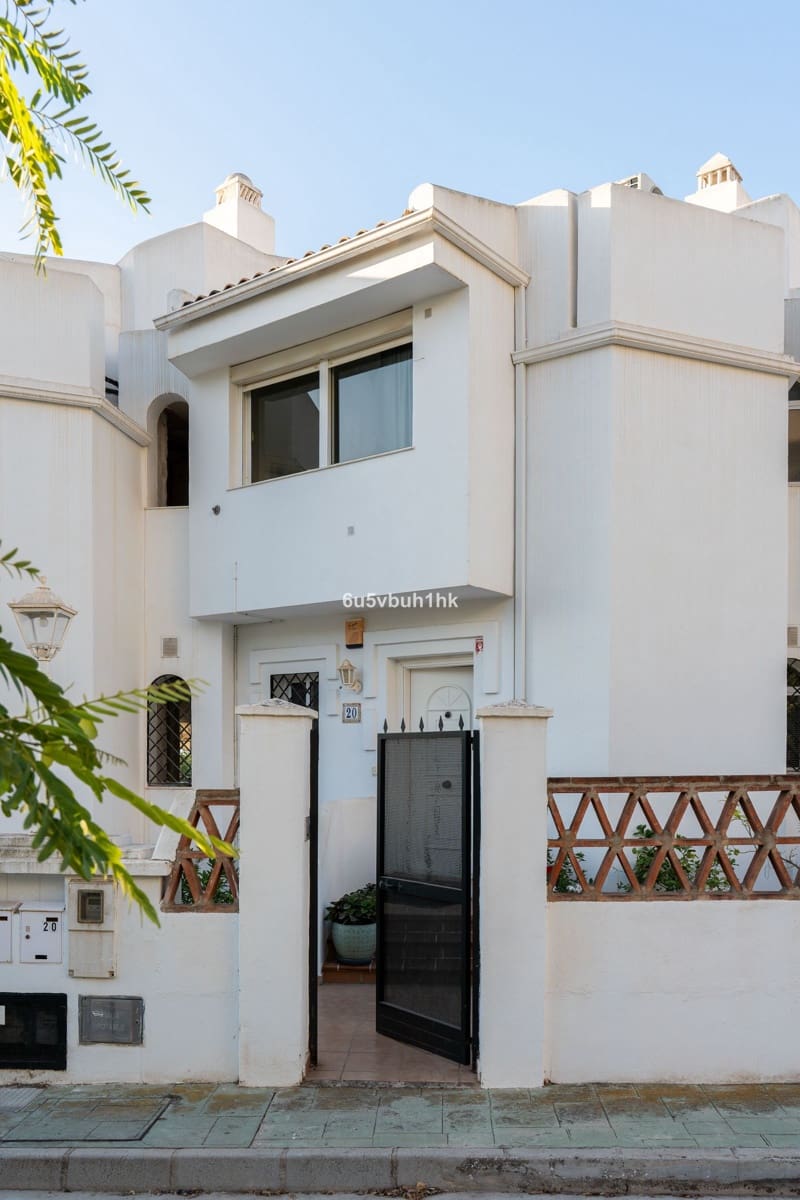 5 soverom Hus til salgs i Benalmadena Costa - € 645 000 (Ref: 9738730)