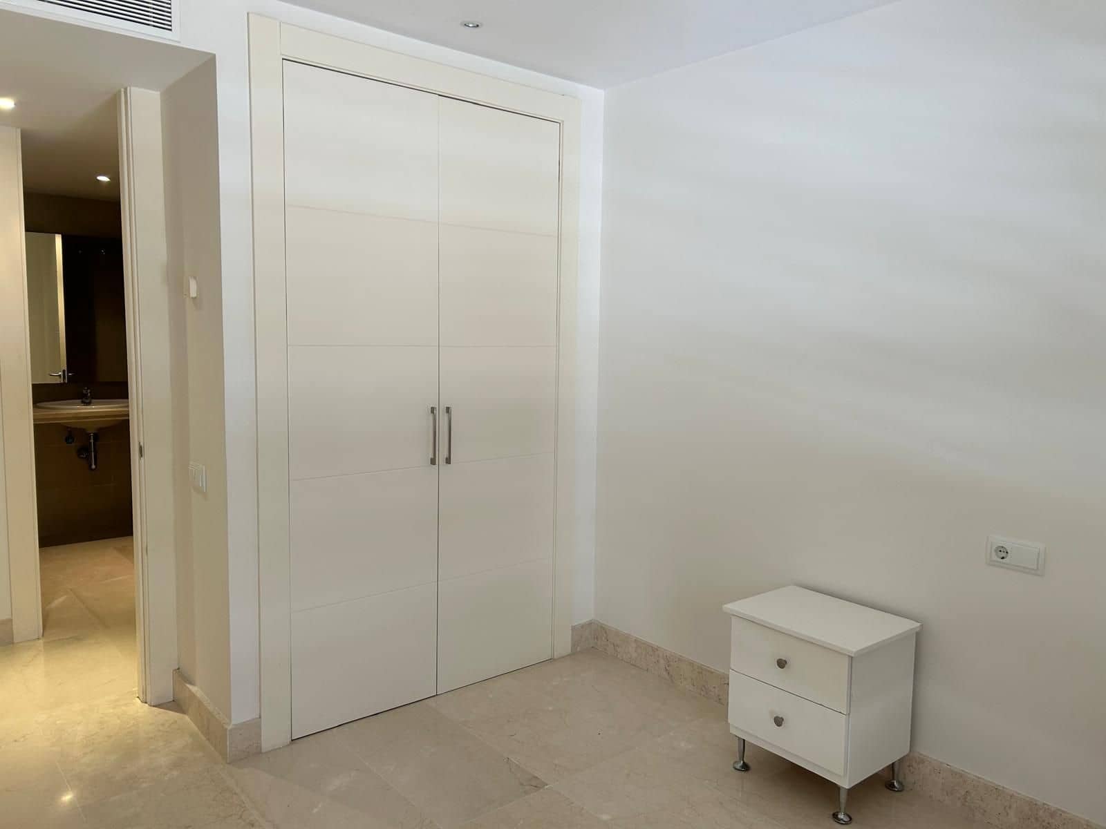 3 makuuhuone Huoneisto myytävänä paikassa Manilva - 380 000 € (Ref: 9738732)