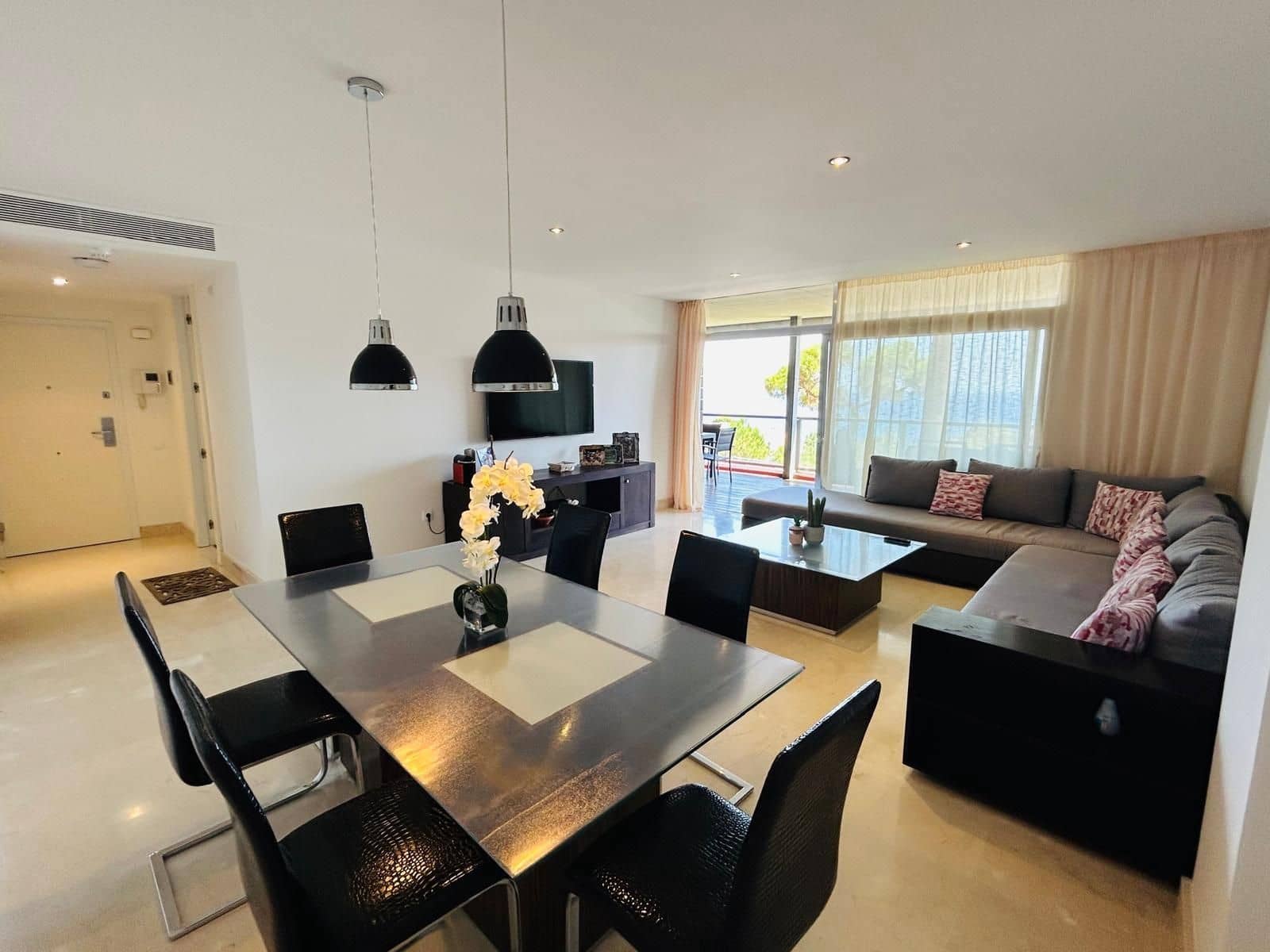 3 makuuhuone Huoneisto myytävänä paikassa Manilva - 380 000 € (Ref: 9738732)