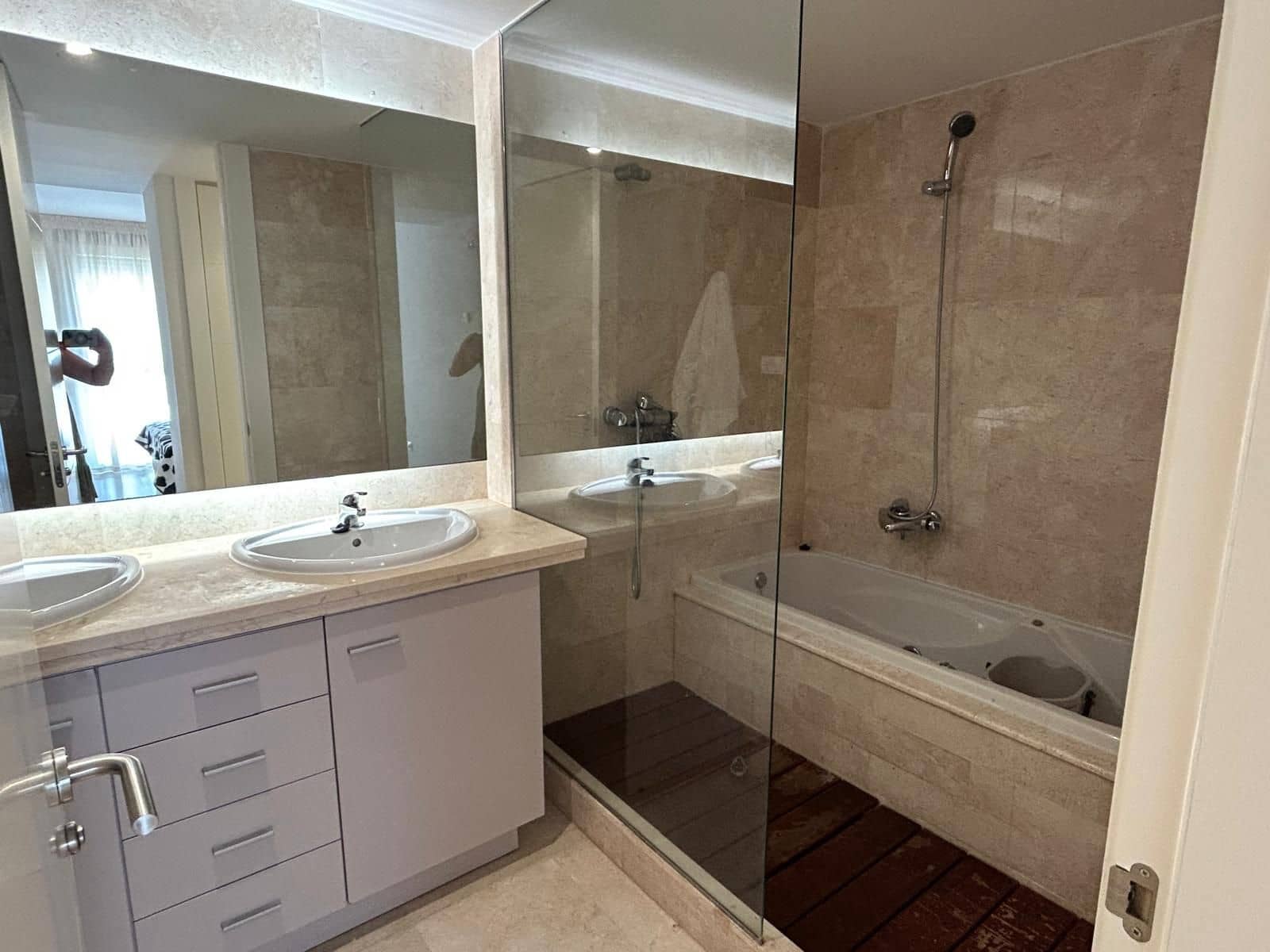 3 makuuhuone Huoneisto myytävänä paikassa Manilva - 380 000 € (Ref: 9738732)