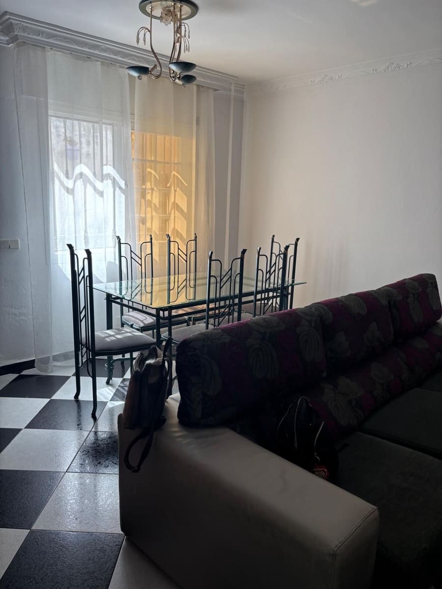 Casa de 2 habitaciones en Estepona en venta - 625.900 € (Ref: 9738733)